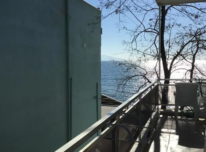 Ammos 公寓 内亚卡瓦里