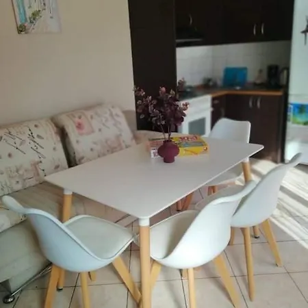 Apartment Ammos *