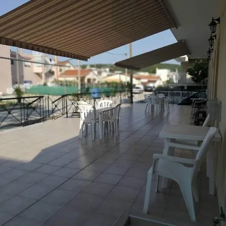 Ammos Apartment *